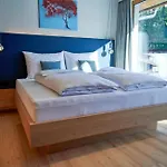 Hotel Wellness Und Brunch Morgenzeit Beheizter Naturteich Genuss Frühstück Bis 13 Uhr Hochkönig Sommercard Maria Alm am Steinernen Meer