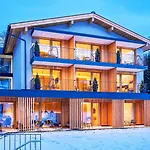 Hotel Wellness Und Brunch Morgenzeit Beheizter Naturteich Genuss Fruehstueck Bis 13 Uhr Hochkoenig Sommercard 3*