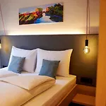 Wellness Und Brunch Morgenzeit Beheizter Naturteich Genuss Frühstück Bis 13 Uhr Hochkönig Sommercard Maria Alm am Steinernen Meer