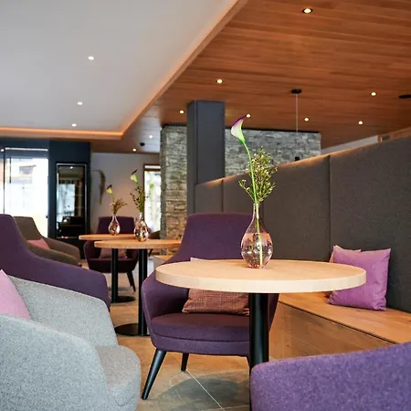 Wellness Und Brunch Morgenzeit Beheizter Naturpool Mit Sandstrand Genuss Fruehstueck Bis 13 Uhr Hochkoenig Sommercard