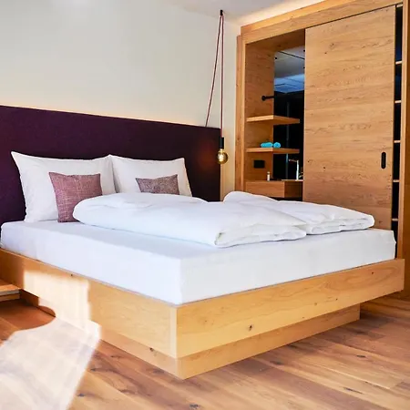 Wellness Und Brunch Morgenzeit Beheizter Naturteich Genuss Fruehstueck Bis 13 Uhr Hochkoenig Sommercard מלון 3*