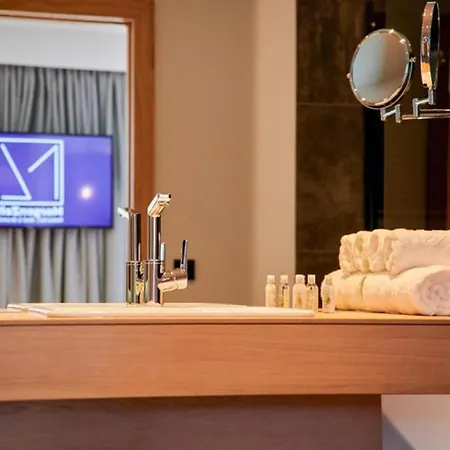 Wellness Und Brunch Morgenzeit Beheizter Naturteich Genuss Fruehstueck Bis 13 Uhr Hochkoenig Sommercard מלון