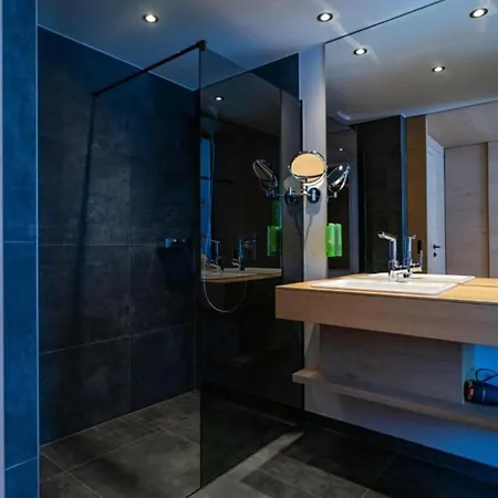 Отель Wellness Und Brunch Morgenzeit Beheizter Naturteich Genuss Fruehstueck Bis 13 Uhr Hochkoenig Sommercard 3*