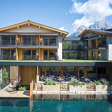 Wellness Und Brunch Morgenzeit Beheizter Naturteich Genuss Fruehstueck Bis 13 Uhr Hochkoenig Sommercard 3*