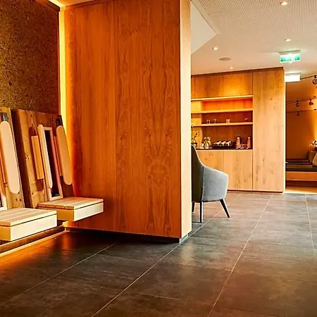 Отель Wellness Und Brunch Morgenzeit Beheizter Naturteich Genuss Fruehstueck Bis 13 Uhr Hochkoenig Sommercard