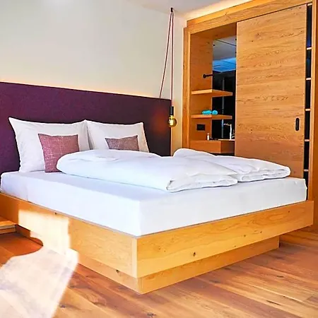 Wellness Und Brunch Morgenzeit Beheizter Naturteich Genuss Fruehstueck Bis 13 Uhr Hochkoenig Sommercard Отель 3*