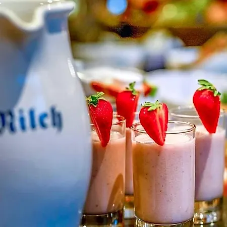 Wellness Und Brunch Morgenzeit Beheizter Naturteich Genuss Fruehstueck Bis 13 Uhr Hochkoenig Sommercard Мариа-Альм