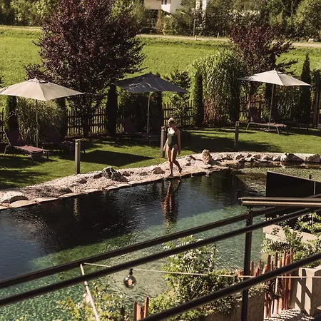 מלון Wellness Und Brunch Morgenzeit Beheizter Naturteich Genuss Fruehstueck Bis 13 Uhr Hochkoenig Sommercard מריה אלם אם שטיינרנן מיר