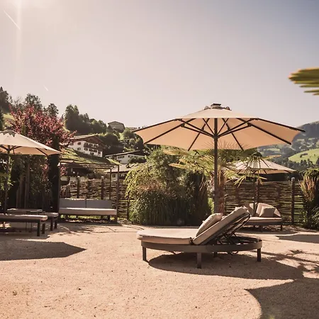 Wellness Und Brunch Morgenzeit Beheizter Naturteich Genuss Fruehstueck Bis 13 Uhr Hochkoenig Sommercard 3*