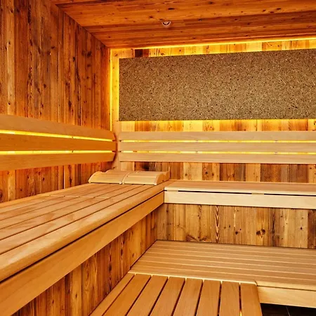 Wellness Und Brunch Morgenzeit Beheizter Naturteich Genuss Fruehstueck Bis 13 Uhr Hochkoenig Sommercard 3*