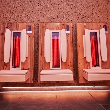 Wellness Und Brunch Morgenzeit Beheizter Naturteich Genuss Fruehstueck Bis 13 Uhr Hochkoenig Sommercard Отель