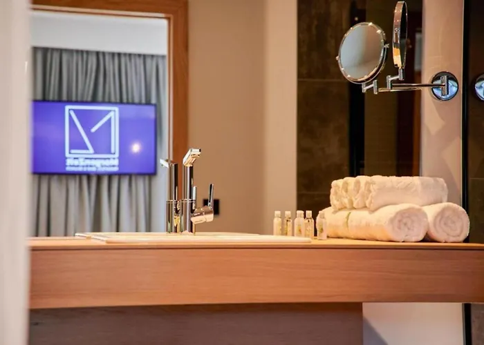 Wellness Und Brunch Morgenzeit Beheizter Naturteich Genuss Fruehstueck Bis 13 Uhr Hochkoenig Sommercard Hotell