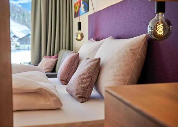 Wellness Und Brunch Morgenzeit Beheizter Naturteich Genuss Fruehstueck Bis 13 Uhr Hochkoenig Sommercard Hotell