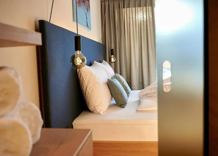 Wellness Und Brunch Morgenzeit Beheizter Naturteich Genuss Fruehstueck Bis 13 Uhr Hochkoenig Sommercard Hotel Maria Alm am Steinernen Meer