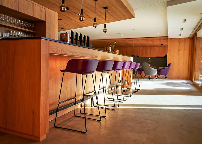 Hotel Wellness Und Brunch Morgenzeit Beheizter Naturteich Genuss Fruehstueck Bis 13 Uhr Hochkoenig Sommercard Maria Alm am Steinernen Meer
