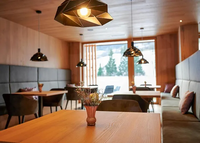 Wellness Und Brunch Morgenzeit Beheizter Naturteich Genuss Fruehstueck Bis 13 Uhr Hochkoenig Sommercard 3* Maria Alm am Steinernen Meer