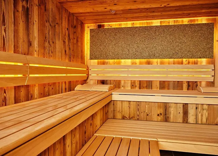 Wellness Und Brunch Morgenzeit Beheizter Naturteich Genuss Fruehstueck Bis 13 Uhr Hochkoenig Sommercard 3*