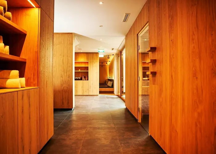 Wellness Und Brunch Morgenzeit Beheizter Naturteich Genuss Fruehstueck Bis 13 Uhr Hochkoenig Sommercard 3*