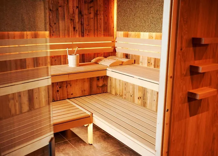 Wellness Und Brunch Morgenzeit Beheizter Naturteich Genuss Fruehstueck Bis 13 Uhr Hochkoenig Sommercard Hotel 3*