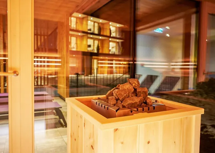 Wellness Und Brunch Morgenzeit Beheizter Naturteich Genuss Fruehstueck Bis 13 Uhr Hochkoenig Sommercard 3* Maria Alm am Steinernen Meer